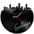 Wanduhr aus Vinyl Skyline Gardasee