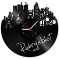 Wanduhr aus Vinyl Skyline Ruhrgebiet