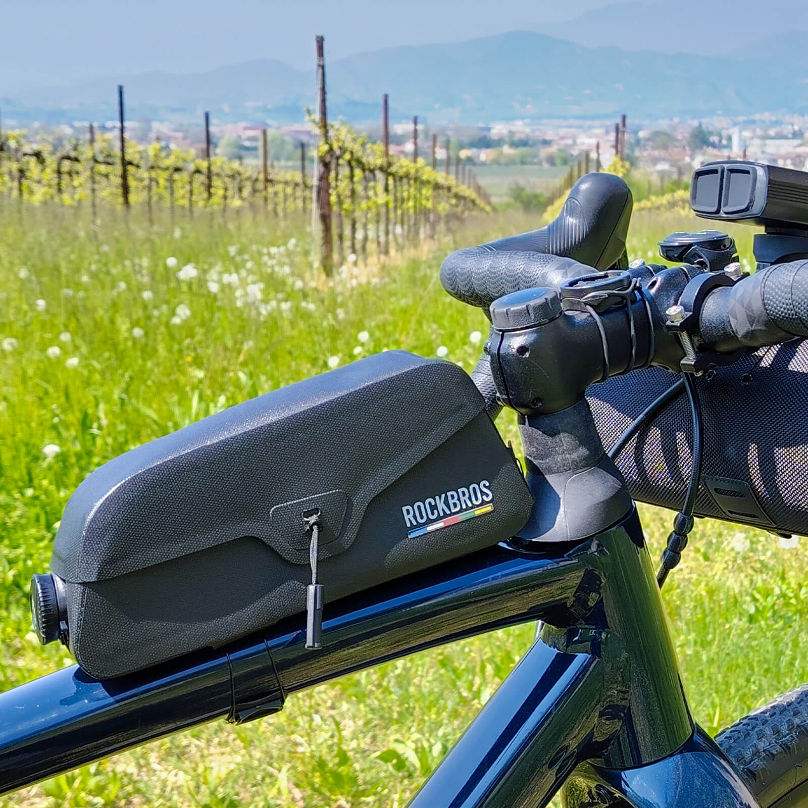 ROAD TO SKY Magnetische Oberrohrtasche 100 % Wasserdicht