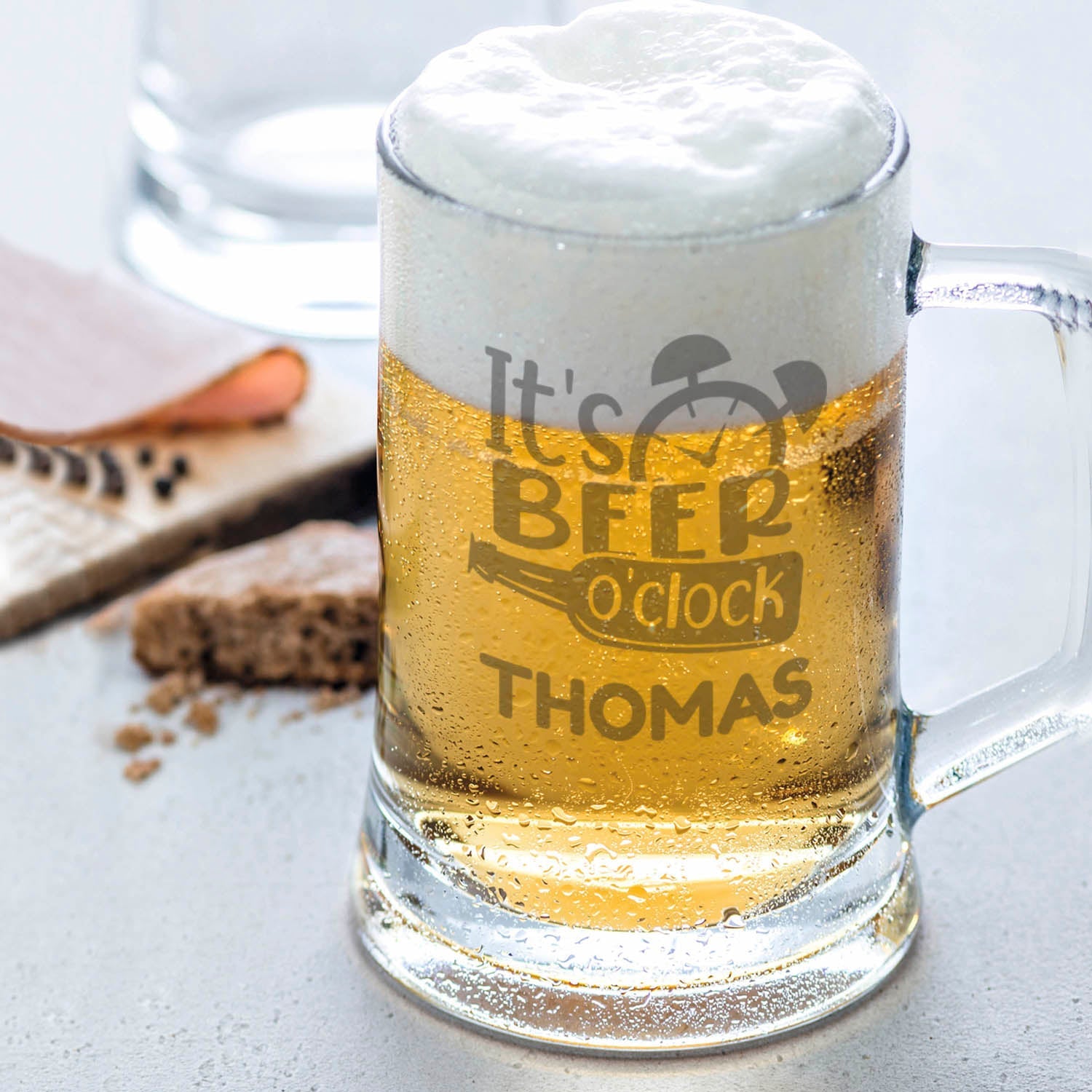 Montana Bierkrug mit Gravur "It's beer o'clock"