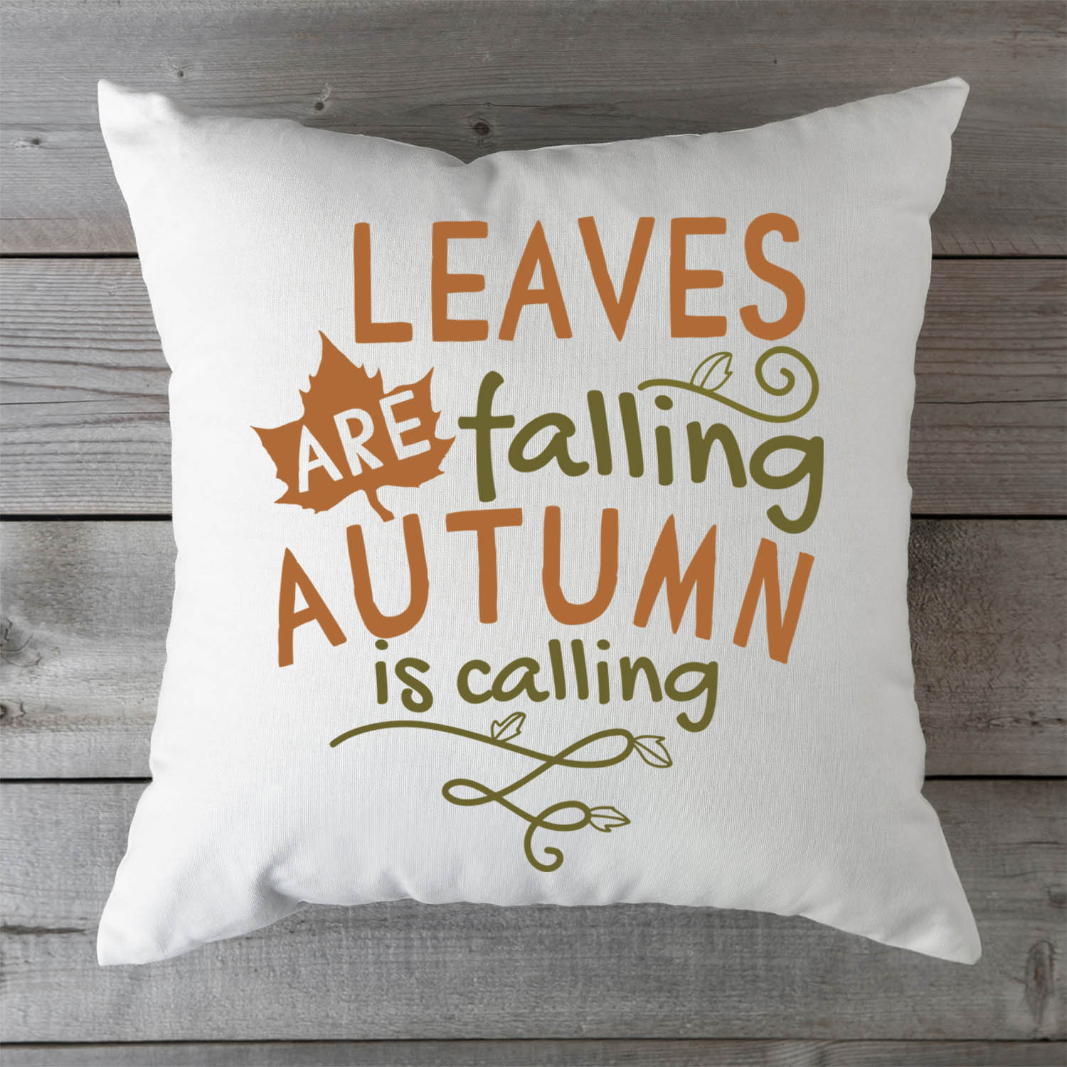 Bedrucktes Kissen mit Spruch Leaves are falling autumn is calling