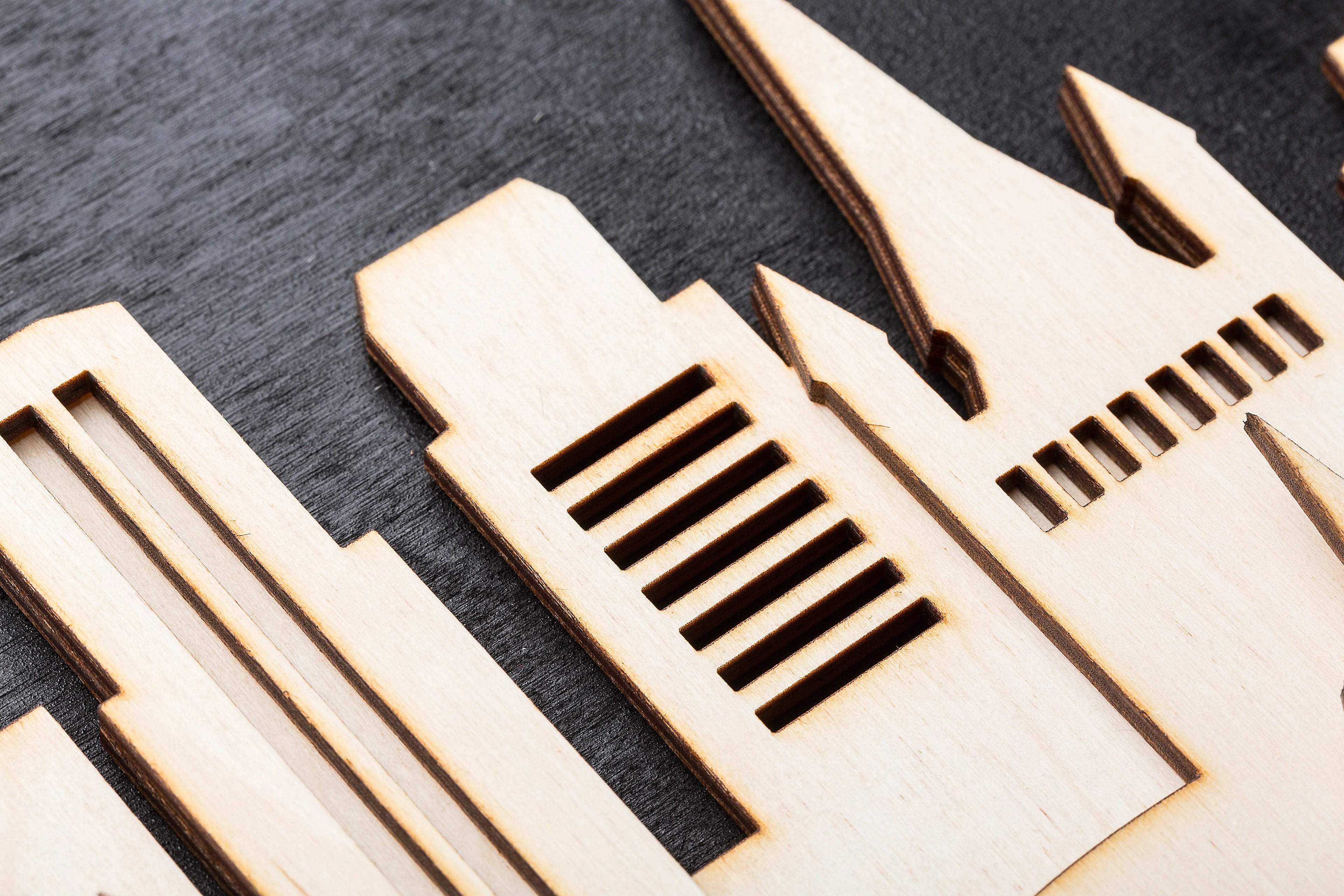 3D Wandbild aus Holz Skyline Köln 2017