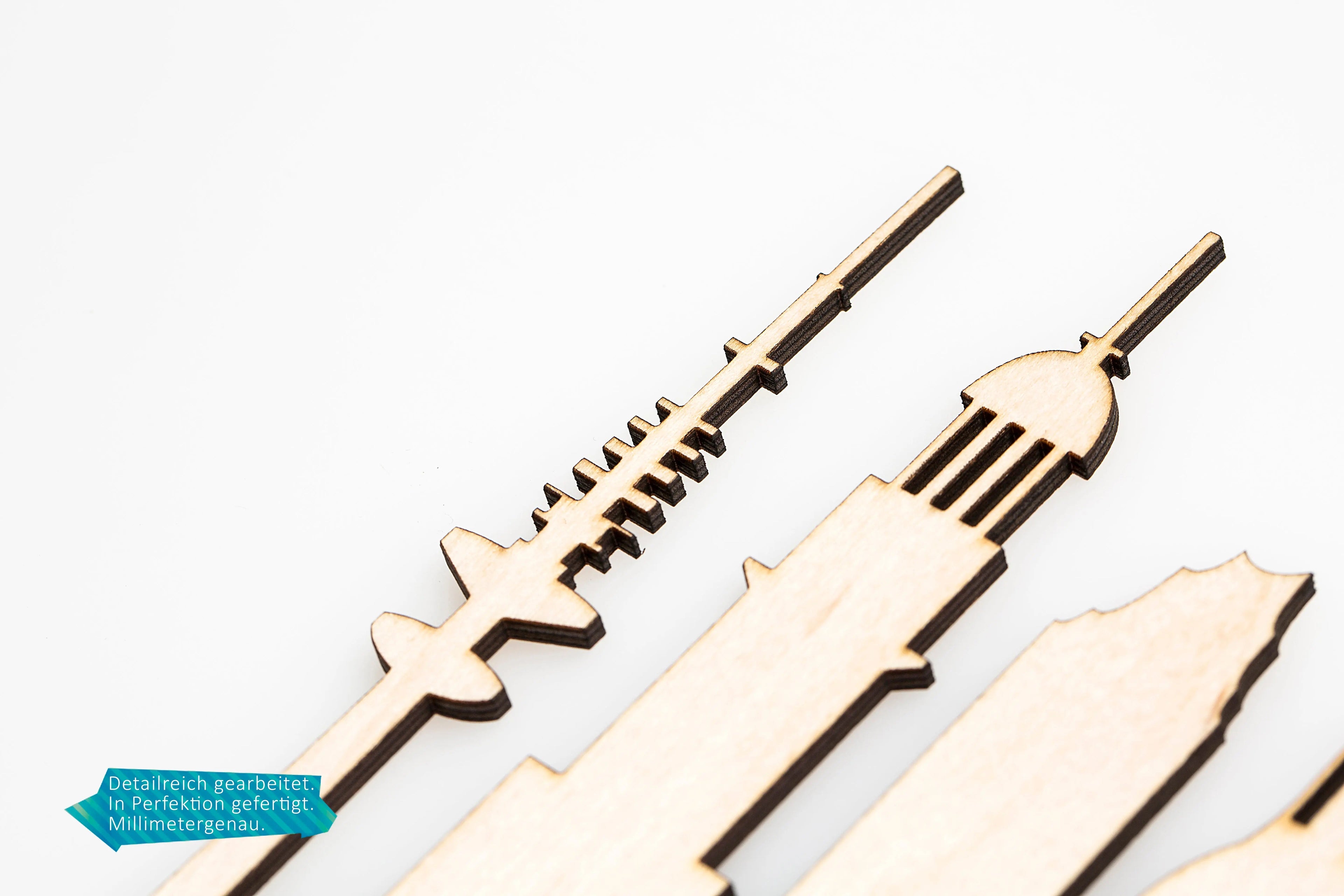 Wanduhr aus Holz Skyline New York