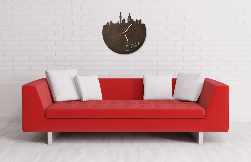 Wanduhr aus Holz Skyline Essen
